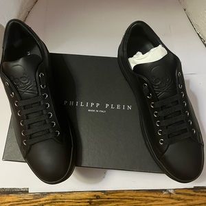 Phillip Plein Leather Lo-Top Skull and Plein